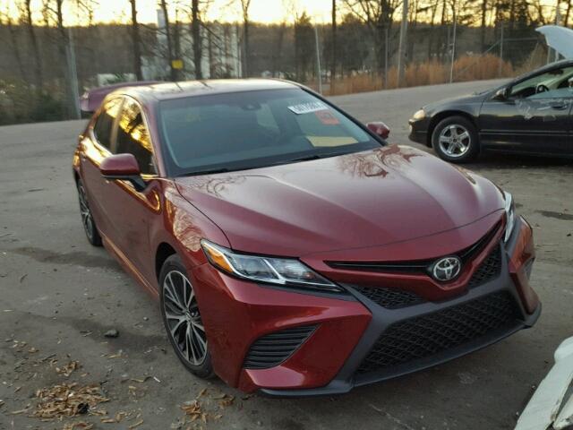 4T1B11HK3JU515632 - 2018 TOYOTA CAMRY L RED photo 1