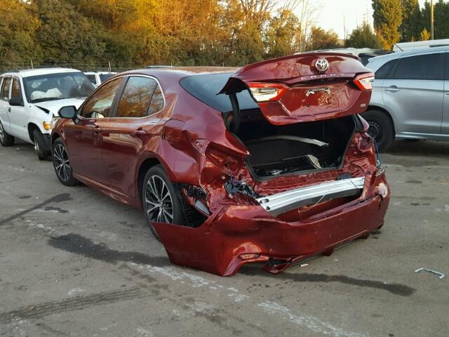 4T1B11HK3JU515632 - 2018 TOYOTA CAMRY L RED photo 3