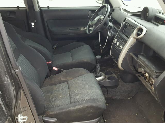 JTLKT334464097435 - 2006 TOYOTA SCION XB BLACK photo 5