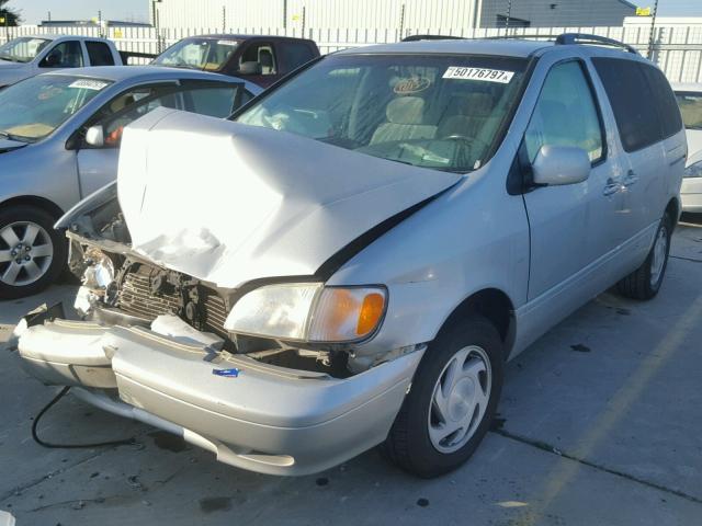 4T3ZF13C03U522760 - 2003 TOYOTA SIENNA LE SILVER photo 2