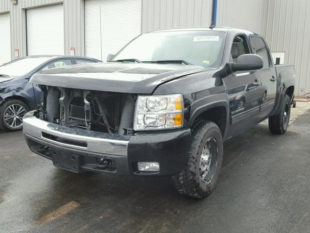 3GCRKSE38AG229233 - 2010 CHEVROLET SILVERADO BLACK photo 2