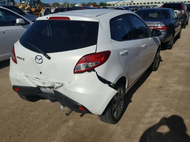 JM1DE1KY5C0149634 - 2012 MAZDA MAZDA2 WHITE photo 4