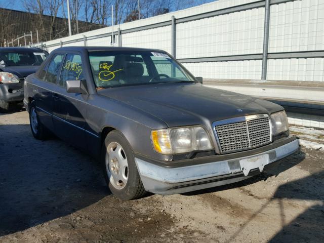 WDBEA32E4SC238446 - 1995 MERCEDES-BENZ E 320 BASE GRAY photo 1