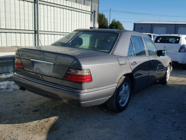 WDBEA32E4SC238446 - 1995 MERCEDES-BENZ E 320 BASE GRAY photo 4