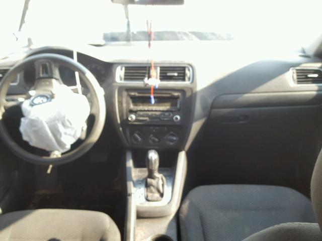 3VW2K7AJ2CM361442 - 2012 VOLKSWAGEN JETTA BASE BLACK photo 9