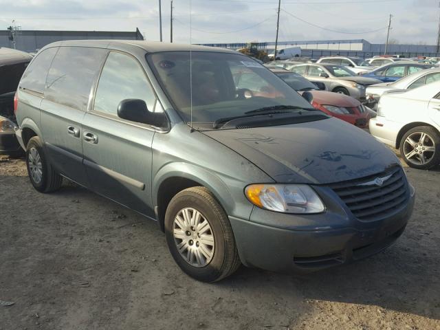 1A4GJ45R97B180212 - 2007 CHRYSLER TOWN & COU GREEN photo 1