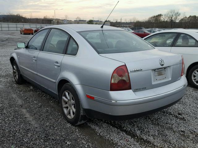 WVWPD63B44P101137 - 2004 VOLKSWAGEN PASSAT GLS SILVER photo 3