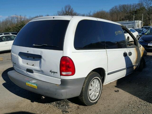 2P4FP2531XR101760 - 1999 PLYMOUTH VOYAGER WHITE photo 4