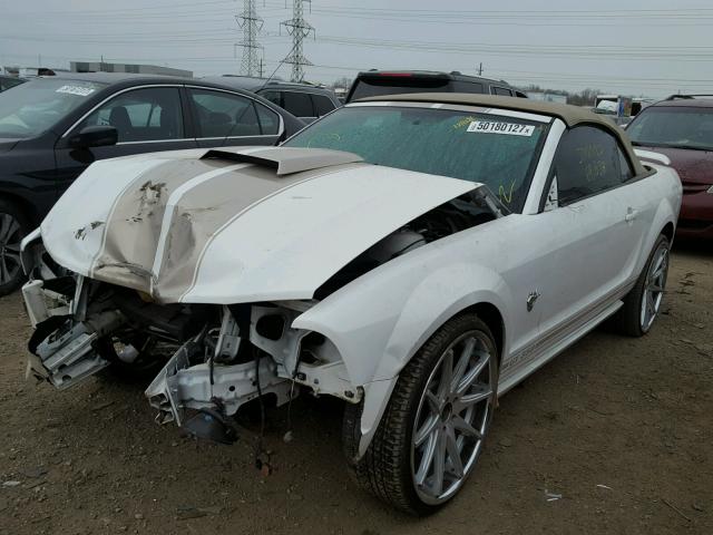 1ZVHT85H595125953 - 2009 FORD MUSTANG GT WHITE photo 2