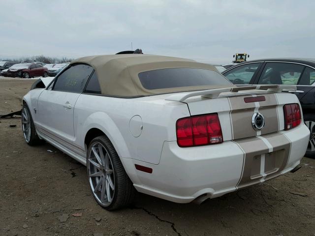 1ZVHT85H595125953 - 2009 FORD MUSTANG GT WHITE photo 3