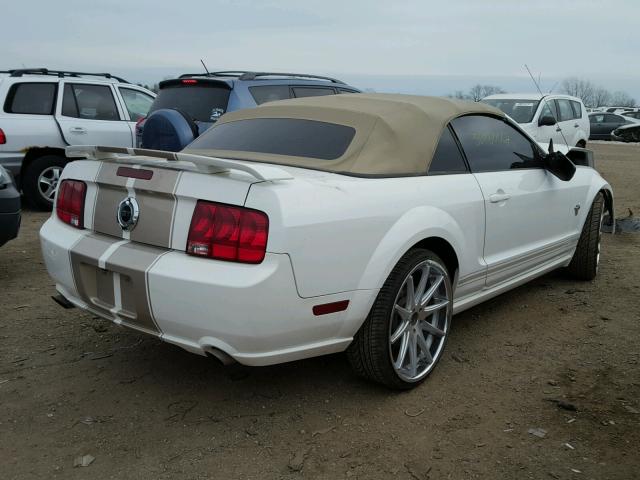 1ZVHT85H595125953 - 2009 FORD MUSTANG GT WHITE photo 4