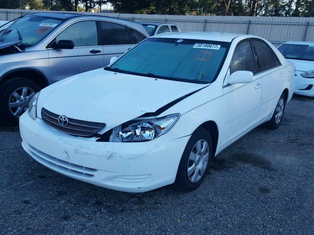 4T1BE32K03U180230 - 2003 TOYOTA CAMRY LE WHITE photo 2