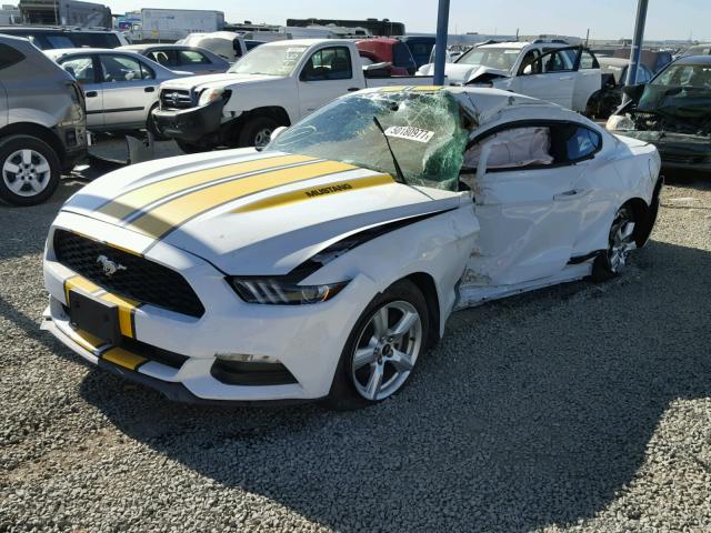 1FA6P8AM7F5358834 - 2015 FORD MUSTANG WHITE photo 2