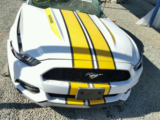 1FA6P8AM7F5358834 - 2015 FORD MUSTANG WHITE photo 7