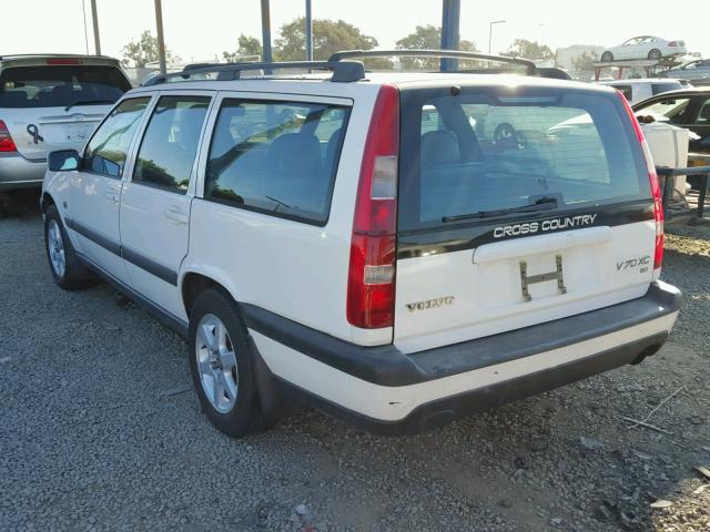 YV1LZ56D8X2571531 - 1999 VOLVO V70 XC WHITE photo 3