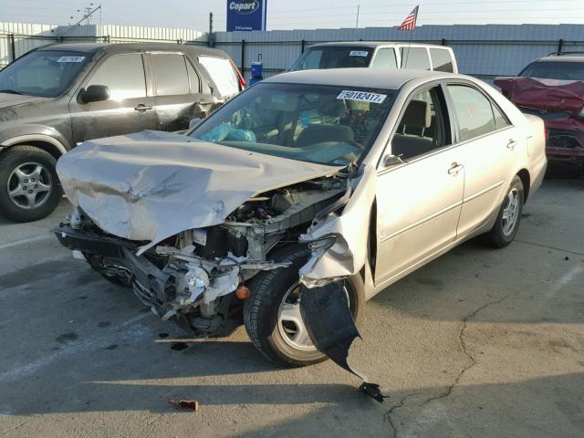 4T1BF32K83U053125 - 2003 TOYOTA CAMRY LE ოქროსფერი ფოტო 2