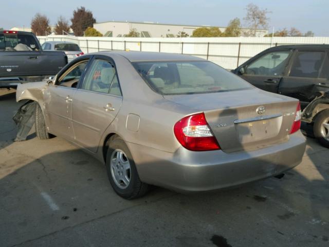 4T1BF32K83U053125 - 2003 TOYOTA CAMRY LE ოქროსფერი ფოტო 3