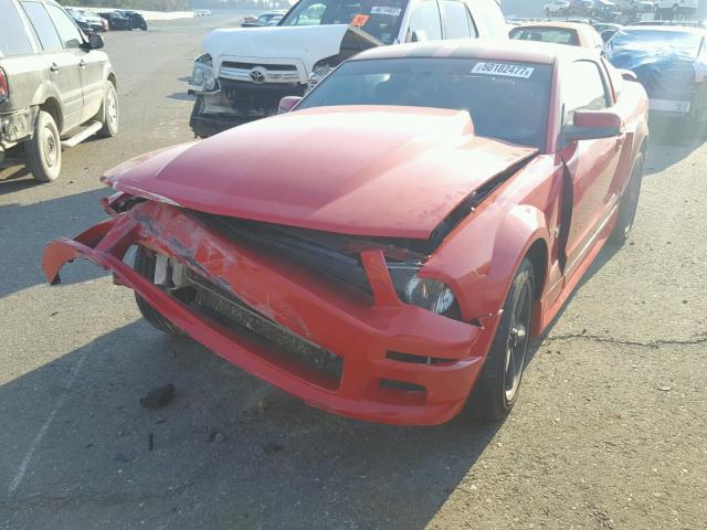 1ZVHT82H355123228 - 2005 FORD MUSTANG GT RED photo 2