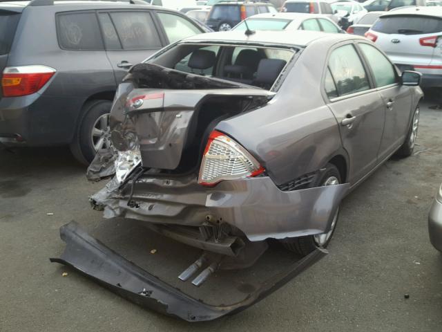 3FAHP0HA0BR251413 - 2011 FORD FUSION SE GRAY photo 4