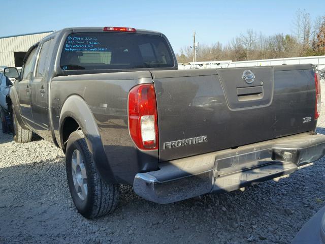 1N6AD09U07C457718 - 2007 NISSAN FRONTIER C GRAY photo 3