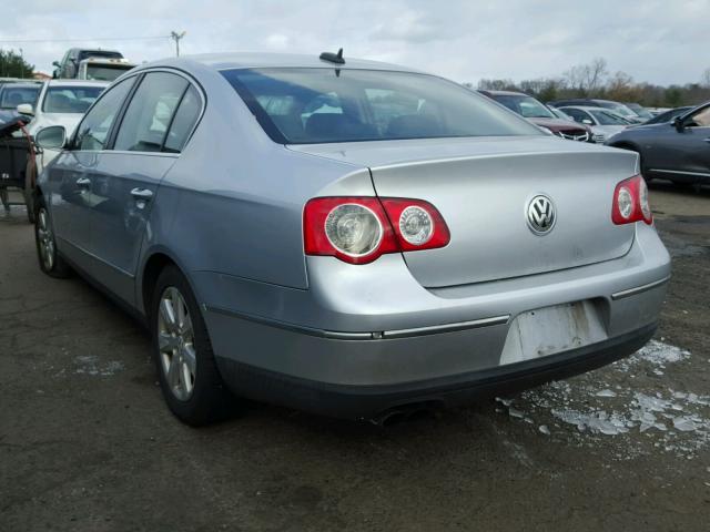 WVWEK93C16P072190 - 2006 VOLKSWAGEN PASSAT 2.0 SILVER photo 3