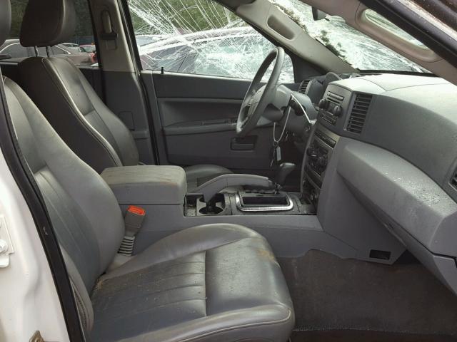 1J4GR48K85C568045 - 2005 JEEP GRAND CHER WHITE photo 5