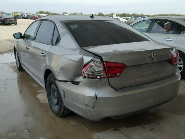1VWAP7A31EC002313 - 2014 VOLKSWAGEN PASSAT S ვერცხლისფერი ფოტო 3