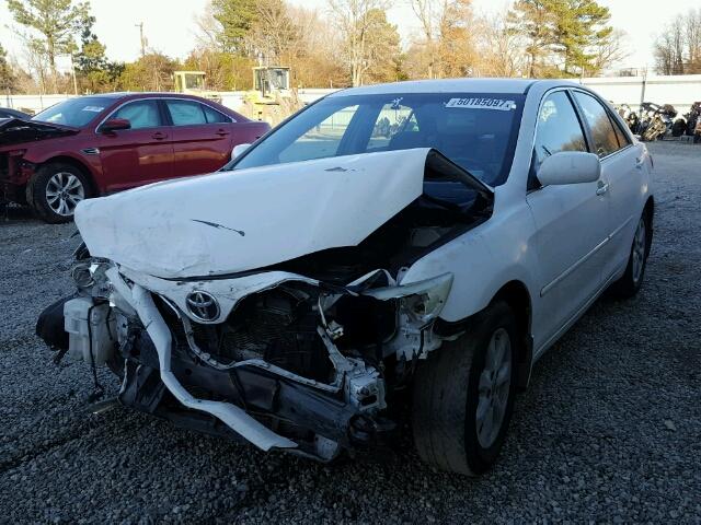 4T1BF3EK1AU543396 - 2010 TOYOTA CAMRY BASE WHITE photo 2