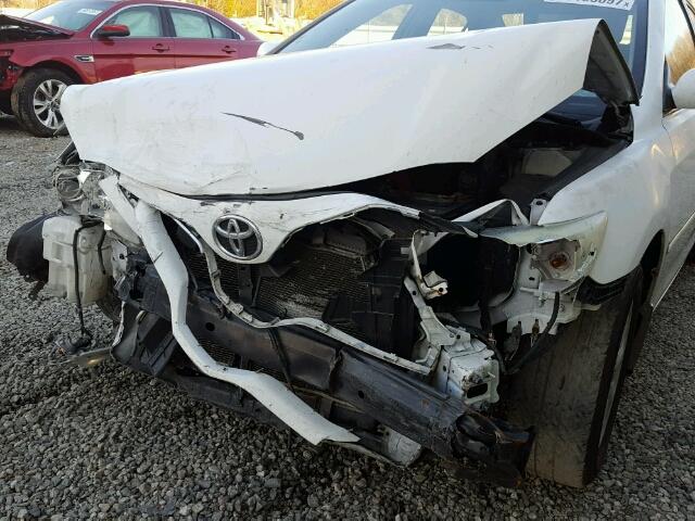 4T1BF3EK1AU543396 - 2010 TOYOTA CAMRY BASE WHITE photo 9