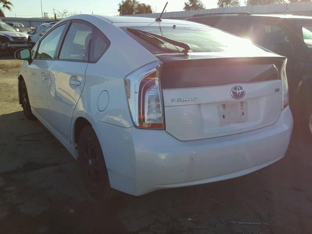 JTDKN3DU1D5575225 - 2013 TOYOTA PRIUS WHITE photo 3