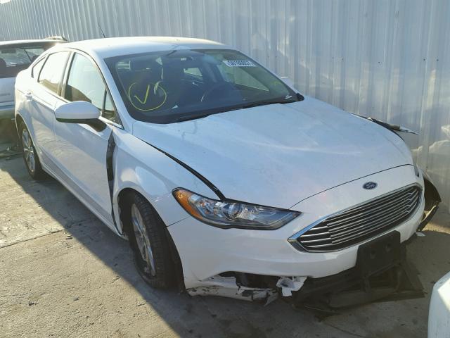 3FA6P0HD5HR367846 - 2017 FORD FUSION SE WHITE photo 1