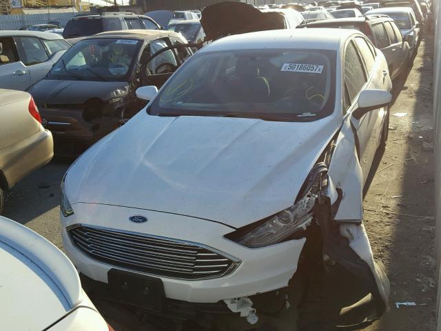 3FA6P0HD5HR367846 - 2017 FORD FUSION SE WHITE photo 2