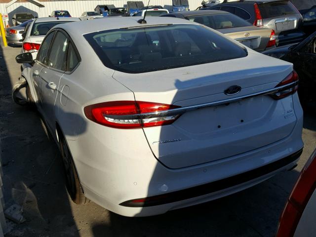 3FA6P0HD5HR367846 - 2017 FORD FUSION SE WHITE photo 3