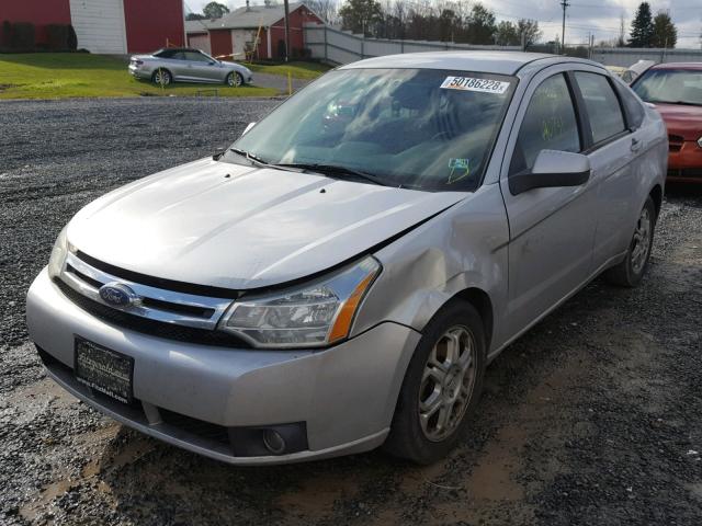 1FAHP36N19W255193 - 2009 FORD FOCUS SES SILVER photo 2