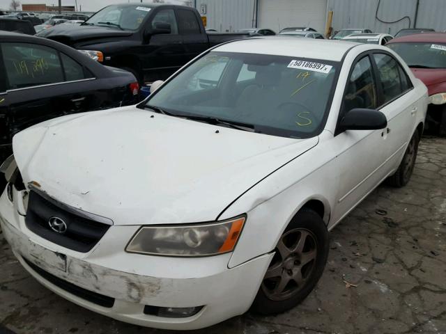 KMHEU46C16A076814 - 2006 HYUNDAI SONATA GLS WHITE photo 2