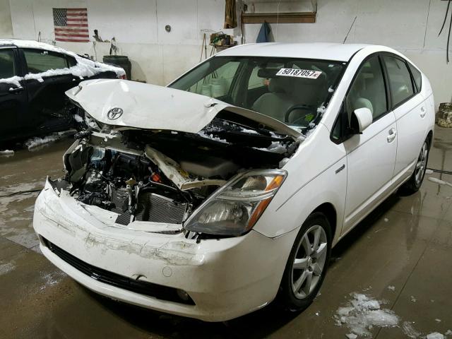 JTDKB20U987704685 - 2008 TOYOTA PRIUS WHITE photo 2