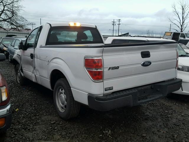 1FTMF1CW8AKA74522 - 2010 FORD F150 WHITE photo 3