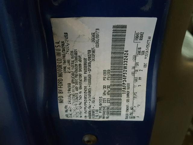 1FAFP34P52W332424 - 2002 FORD FOCUS SE BLUE photo 10