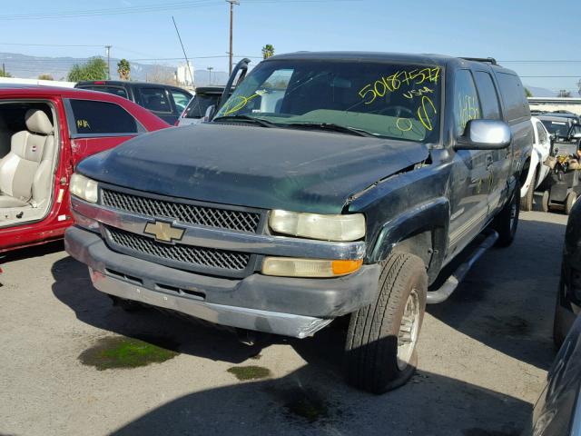 1GCHC23U12F105182 - 2002 CHEVROLET SILVERADO GREEN photo 2