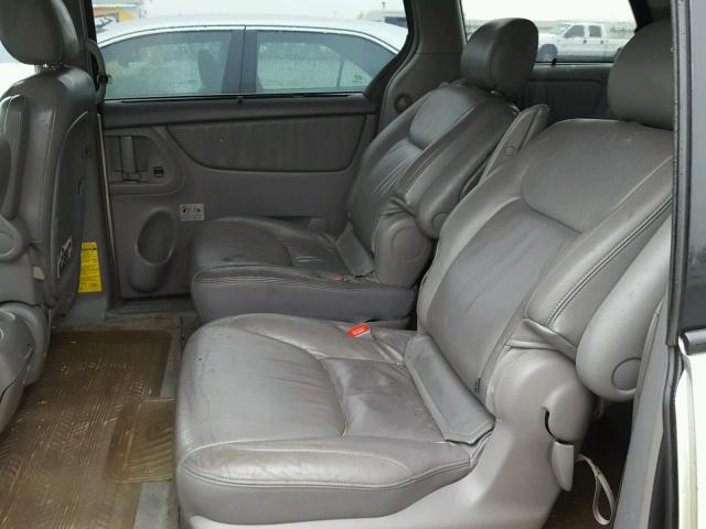 5TDBA22C84S020525 - 2004 TOYOTA SIENNA XLE SILVER photo 6