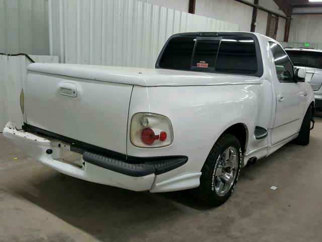 2FTZF07352CA75116 - 2002 FORD F150 SVT L WHITE photo 4