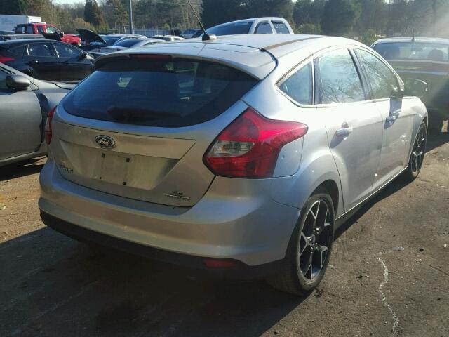 1FADP3K20EL227360 - 2014 FORD FOCUS SE SILVER photo 4