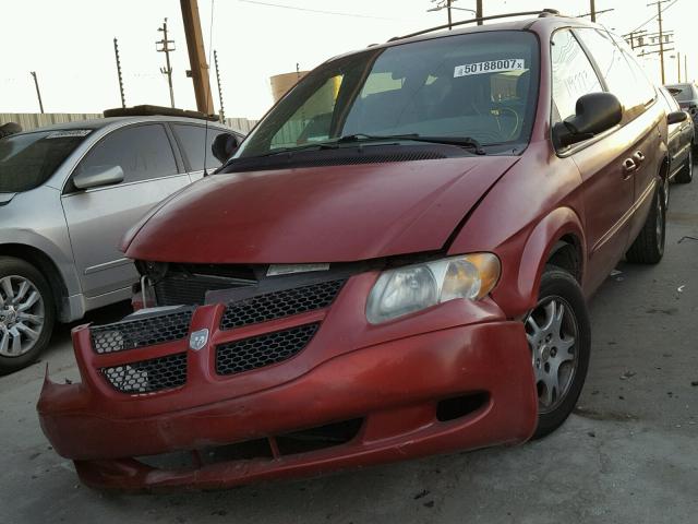 2B4GP74L52R754542 - 2002 DODGE GRAND CARA RED photo 2