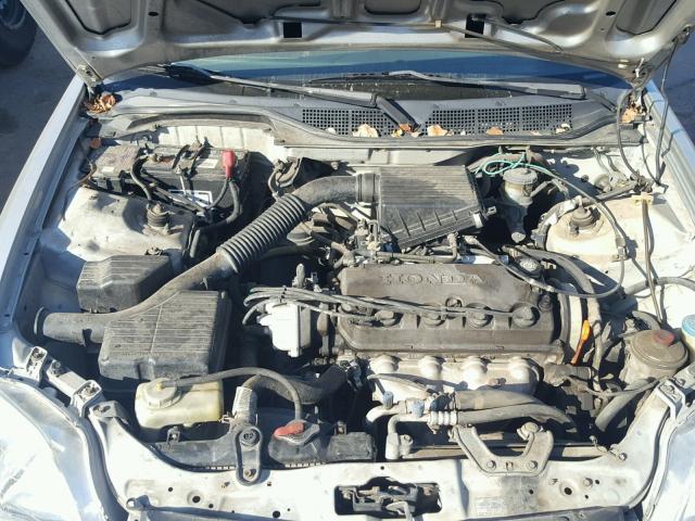 2HGEJ6611YH561337 - 2000 HONDA CIVIC BASE Gümüş foto 7