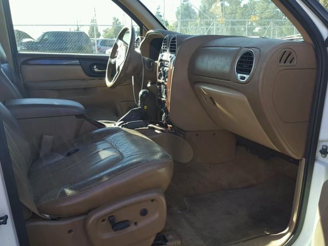 1GKES16SX26122948 - 2002 GMC ENVOY XL WHITE photo 5