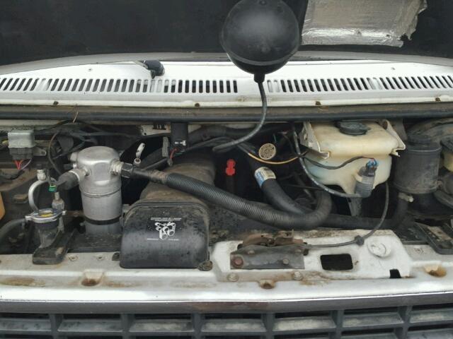 1GBEG25K4N7112262 - 1992 CHEVROLET G20 WHITE photo 7