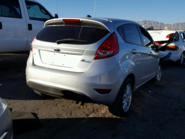 3FADP4EJ5CM105677 - 2012 FORD FIESTA SE SILVER photo 4