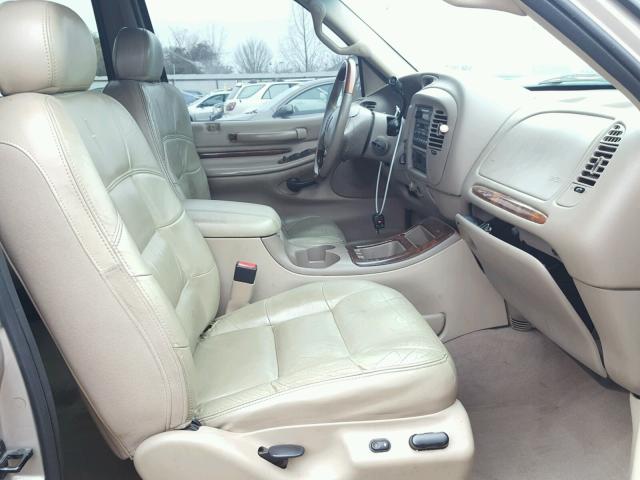 5LMFU28RX1LJ12147 - 2001 LINCOLN NAVIGATOR BEIGE photo 5