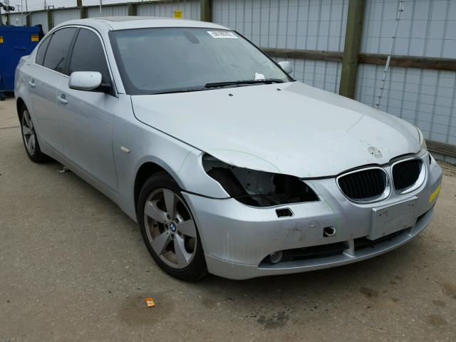 WBANF33536CB86752 - 2006 BMW 525 XI SILVER photo 1