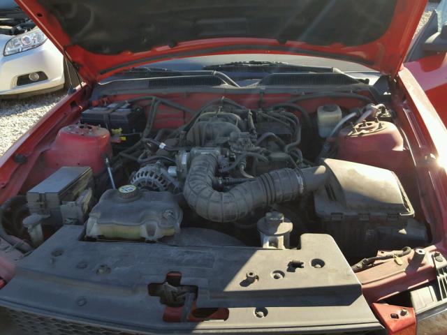 1ZVHT80NX85140458 - 2008 FORD MUSTANG RED photo 7